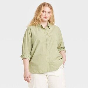 Long Sleeve Collared Button-Down Shirt - Light Green S